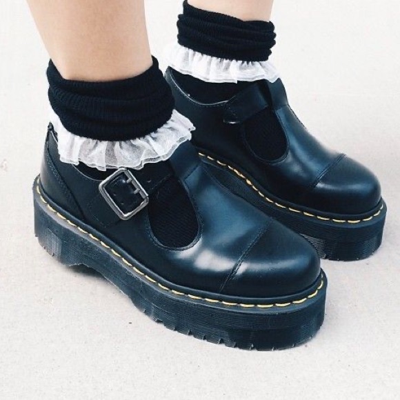 SOLD ON CURTSY - Picture 3 of 14